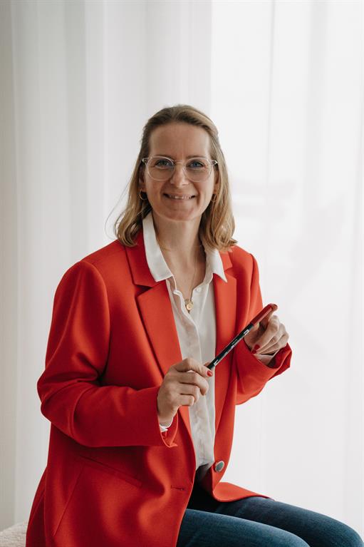 Stelzl, Melanie